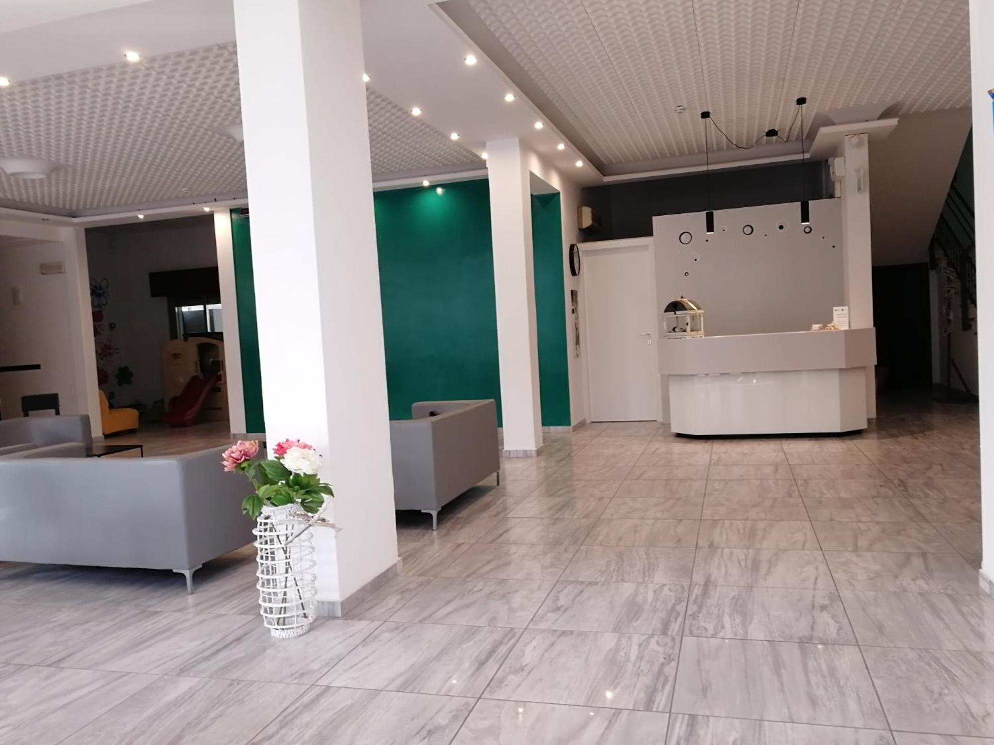 Hotel Atmosfere Beach Cesenatico Esterno foto